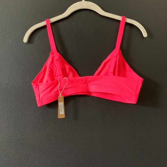 SKIMS Fits Everybody Triangle Bralette - Picture 5 of 5